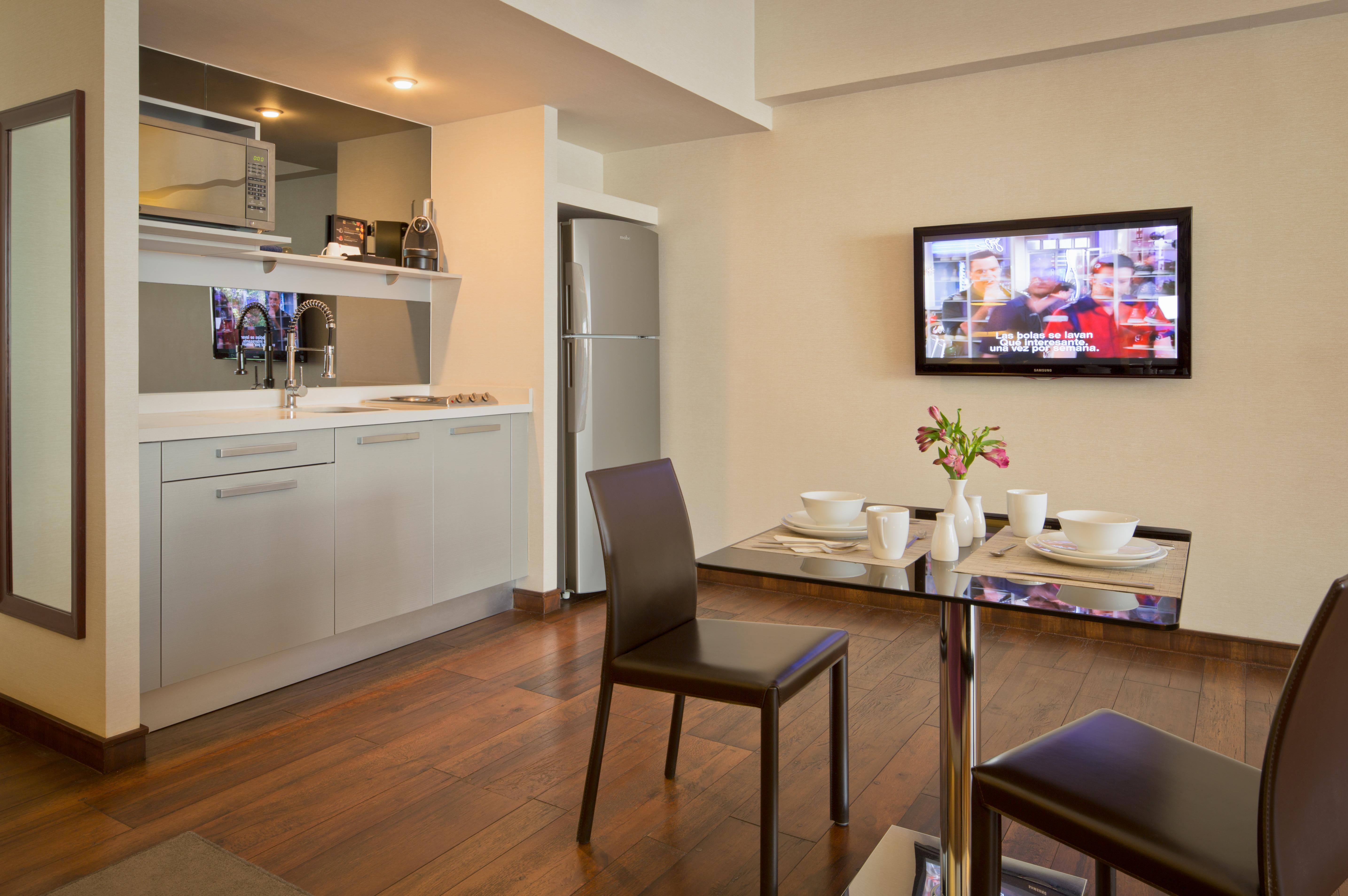 Las Suites Campos Eliseos — Photos 1